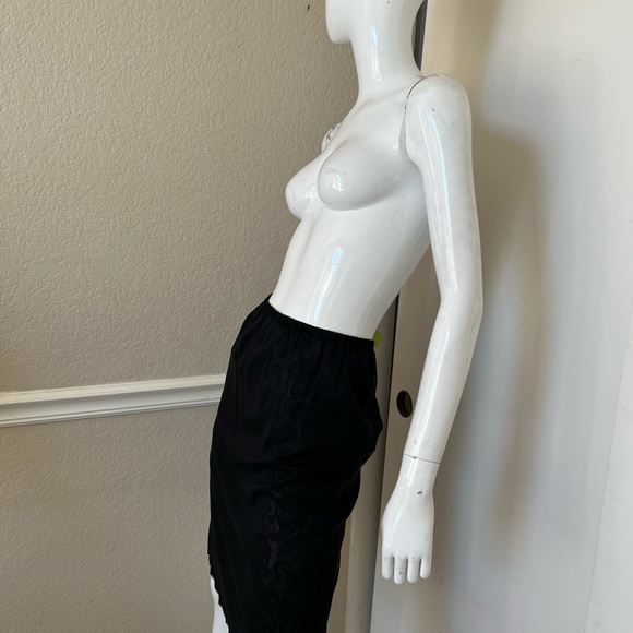 LOYD/FORD NEW! Vintage! Black Sheer Silk Pull On Skirt w/ Silver Lace Lining 4 - Picture 4 of 7